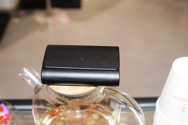 米家超薄折叠偏光太阳镜：轻盈与时尚的完美结合