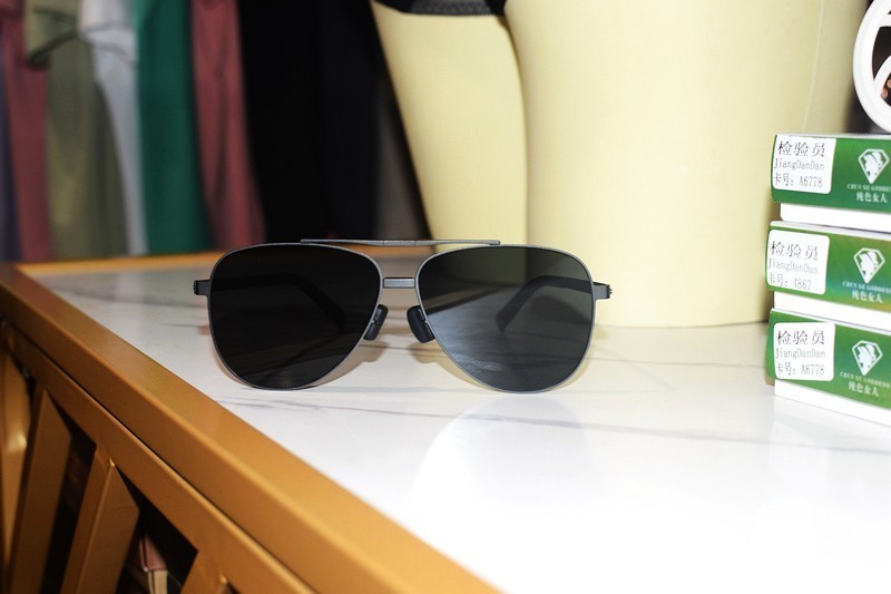经典设计 轻便舒适时尚 米家超薄折叠偏光太阳镜飞行员款