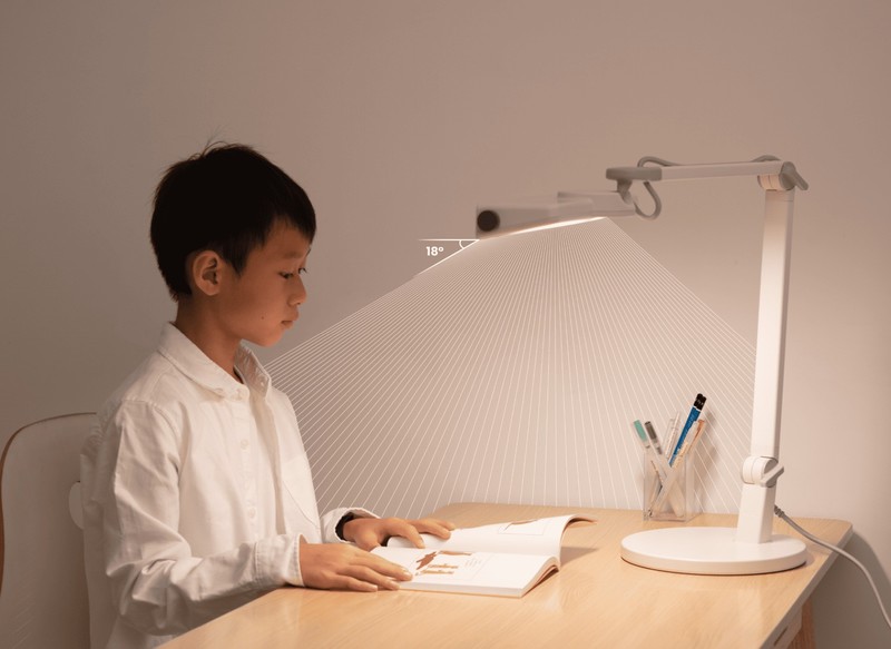 学生台灯护眼灯哪个牌子好？2025 年最新护眼灯品牌推荐