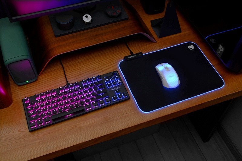 冰豹新旗舰，对标GPW，全身都是灯！冰豹BURST PRO AIR鼠标开箱体验