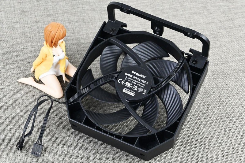 德商德静界DARK ROCK PRO 5散热器开箱评测：静音&性能不妥协