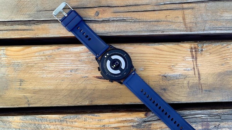 戴在手上的健康卫士----didoE55S智能手表血压血糖风险评估