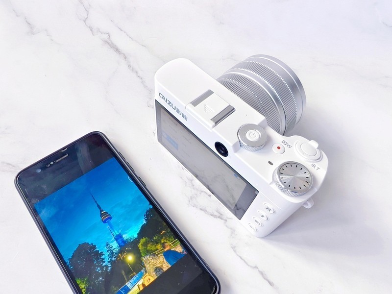 平价也能出大片！彩族C19微单测评：新手入门真香之选！