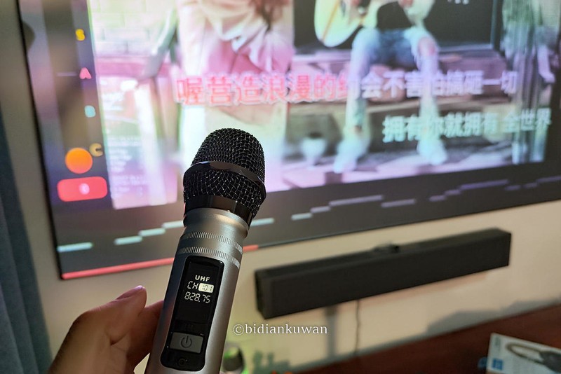 怎样将投影仪抗光屏紧贴墙面，并保持极简超薄？这篇攻略请收好！