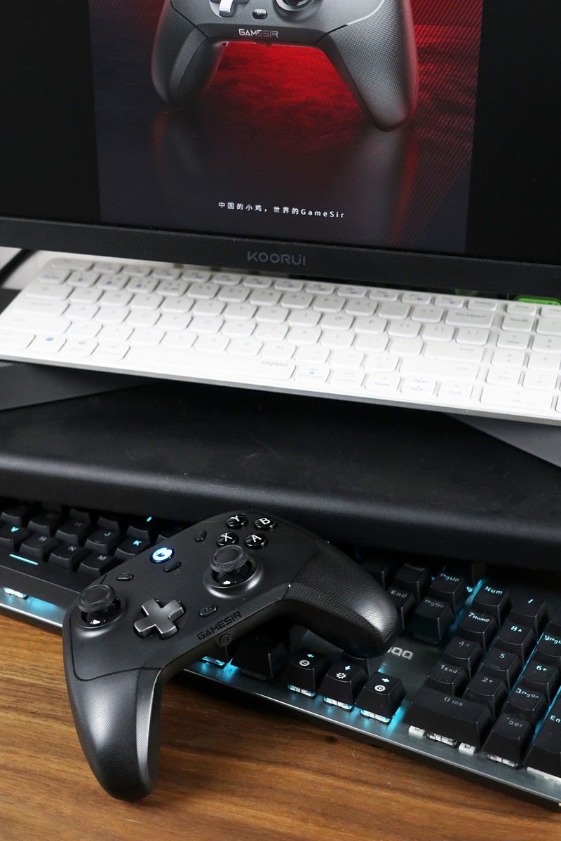 我拥有良好的语言组织能力，还有很好摄影能力，知道如何拍出美丽的产品照，将产品在使