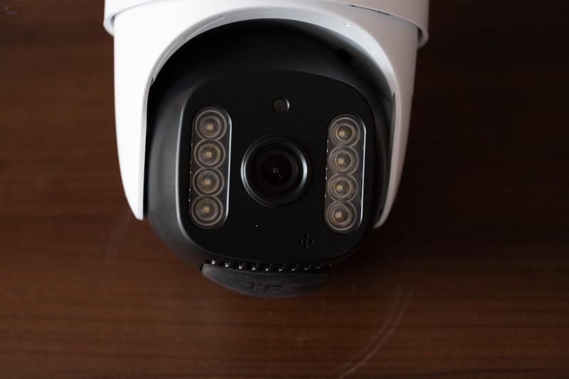 随时查看更大视野，双镜头安防更可靠