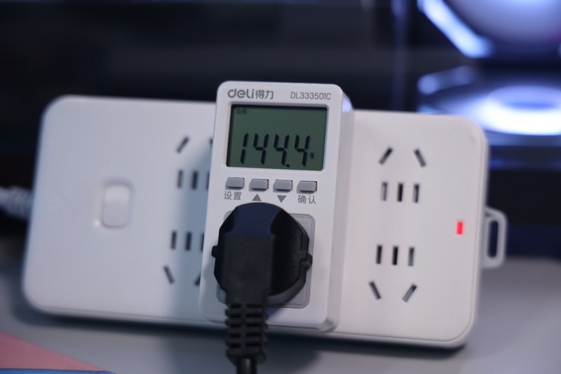 娱乐大师299万，满足99%人需求的纯黑色海景房，颜值和性能并存