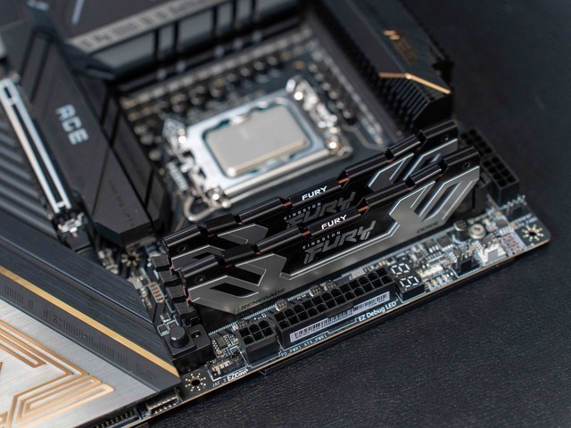 轻松驾驭英特尔U9 285K，微星MEG Z890 ACE全网首发测评