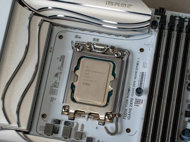 2000元新标杆，七彩虹iGame Z890 FLOW V2主板首发测评