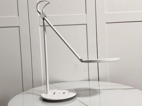 儿童写作业的台灯怎么选择？深挖那些误导消费者的护眼台灯套路