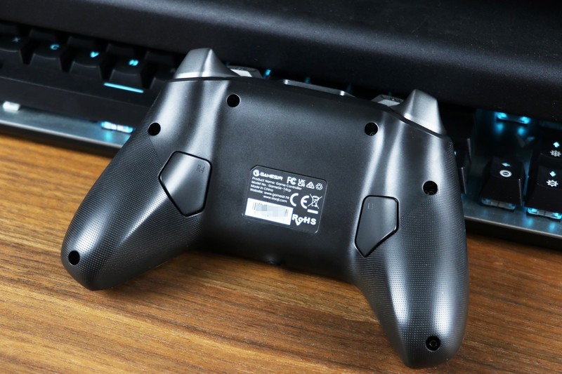 我拥有良好的语言组织能力，还有很好摄影能力，知道如何拍出美丽的产品照，将产品在使