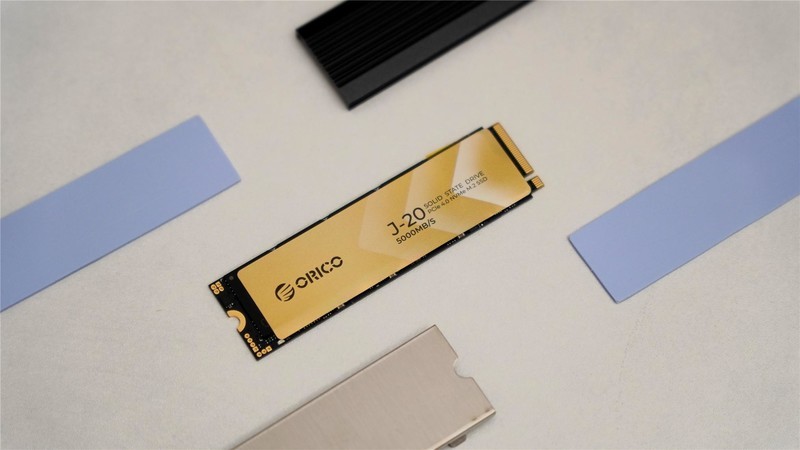 苹果内存嫌贵？奥睿科J20 SSD+USB4硬盘盒平替！网友：这便宜多了