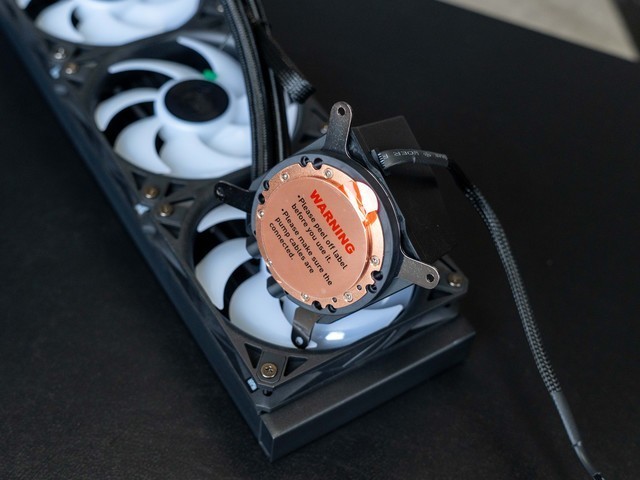 轻松驾驭英特尔U9 285K，微星MEG Z890 ACE全网首发测评