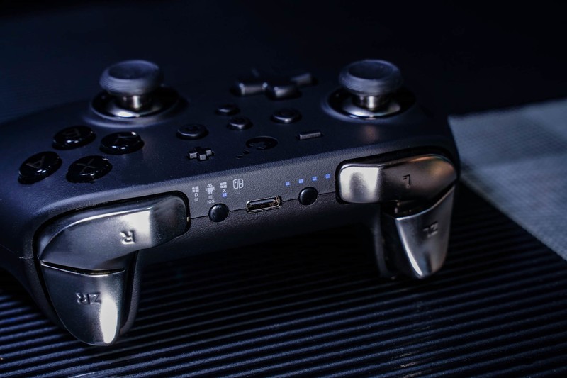 贴心小棉袄送的新年礼物，“香”就一个字——谷粒金刚2PRO手柄