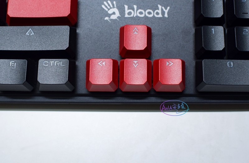 血手幽灵Bloody S510N ：随时开火吧。