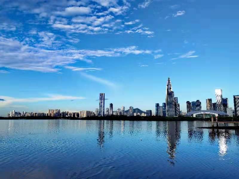 天高云淡深圳湾