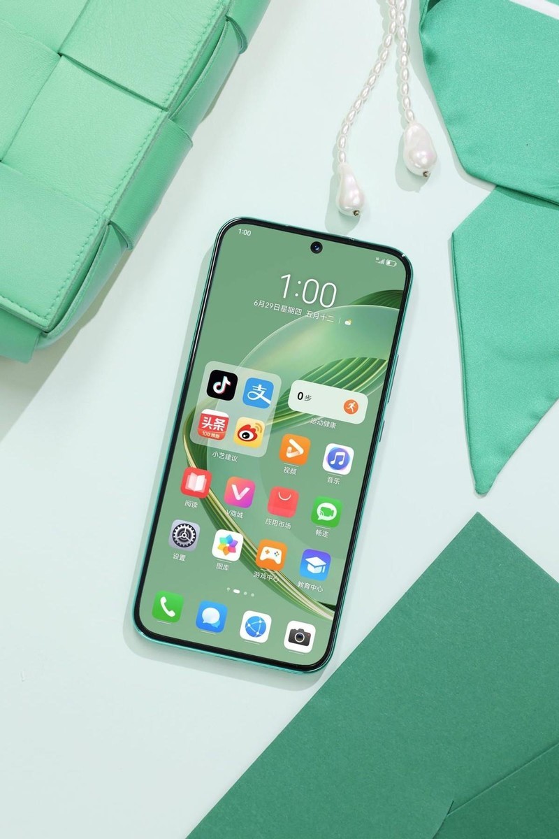 Hi nova 11上手图赏：11号色诠释青春活力，就要出彩