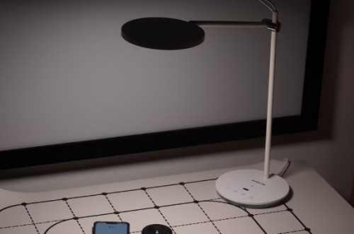 小学生用什么样的台灯护眼？甄选什么样的台灯最护眼耐用又好用