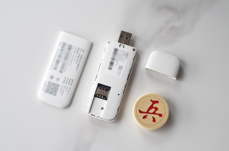 有电就有WiFi，外置流量卡随时可应急，内置eSIM流量包年套餐更香