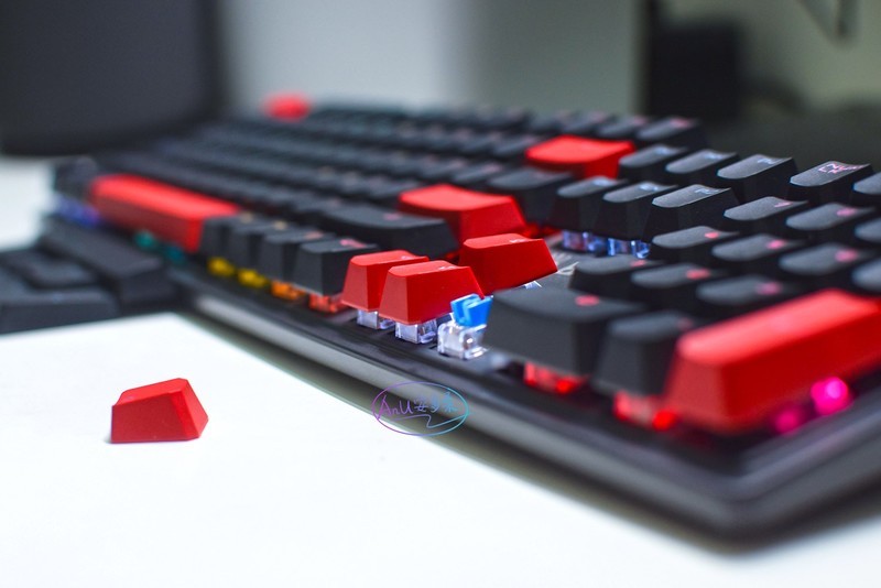 血手幽灵Bloody S510N ：随时开火吧。