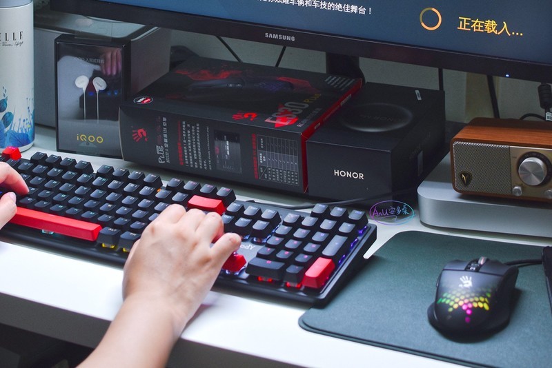 血手幽灵Bloody S510N ：随时开火吧。