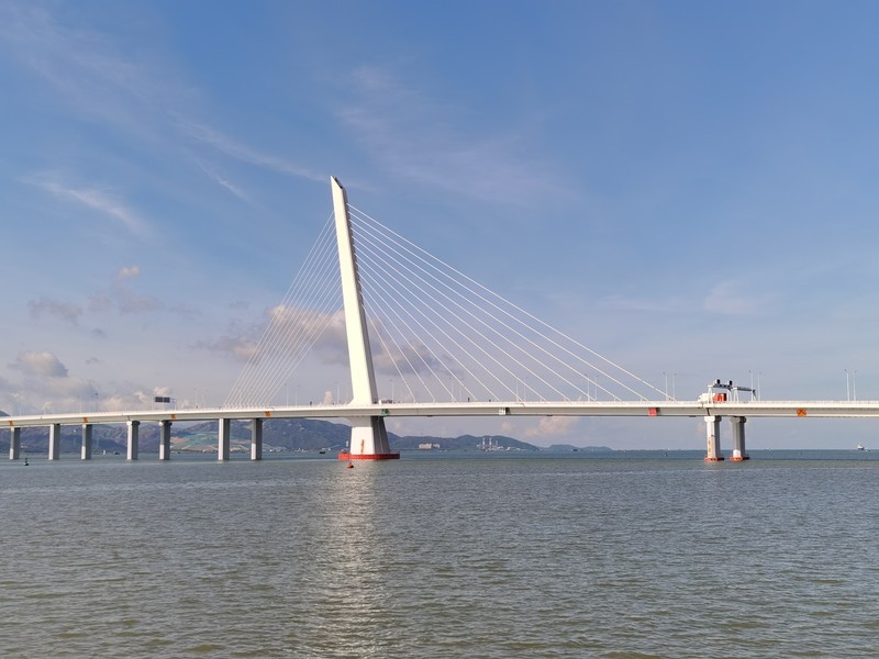 天高云淡深圳湾