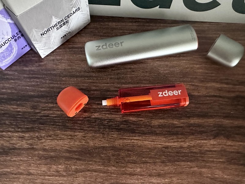 左点电子口腔喷雾：清新口感，健康生活的贴心伙伴