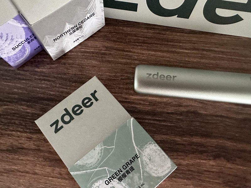 左点电子口腔喷雾：清新口感，健康生活的贴心伙伴