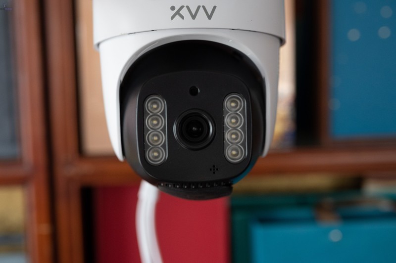 随时查看更大视野，双镜头安防更可靠