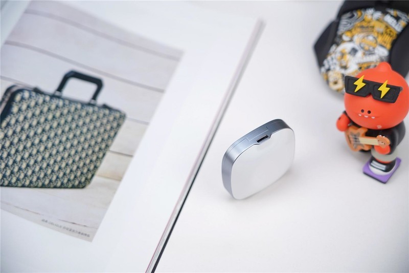 七夕情 人节最佳撒狗粮方式，FIIL Key银宇白耳机为爱情制造惊喜