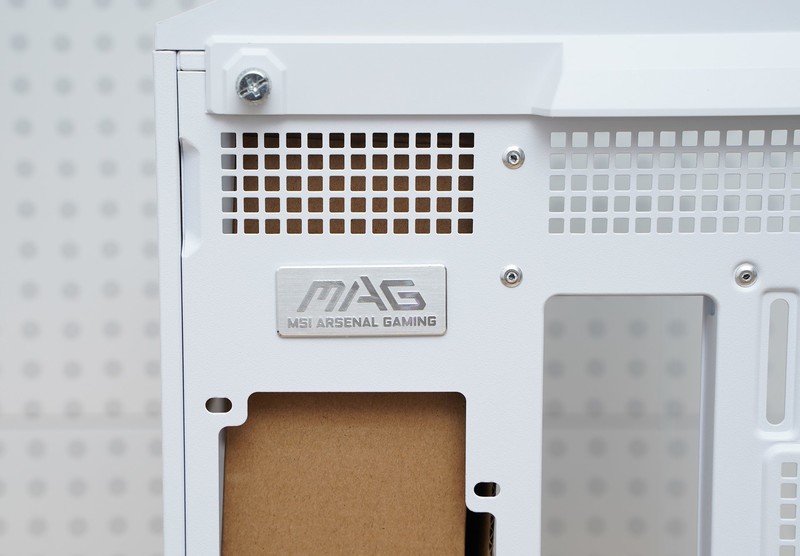 给硬件来个通透海景房微星MAG PANO 100L PZ WHITE白刃PLUS体验