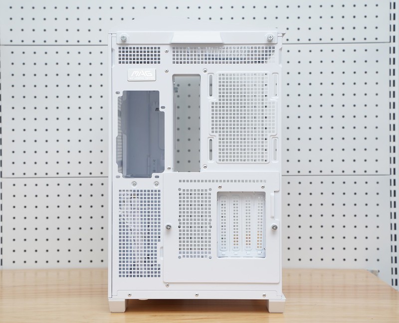 给硬件来个通透海景房微星MAG PANO 100L PZ WHITE白刃PLUS体验