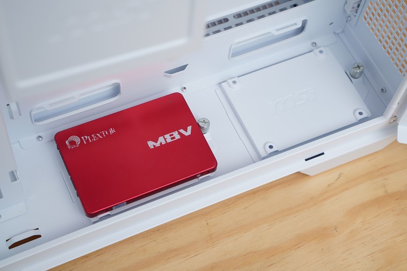 给硬件来个通透海景房微星MAG PANO 100L PZ WHITE白刃PLUS体验