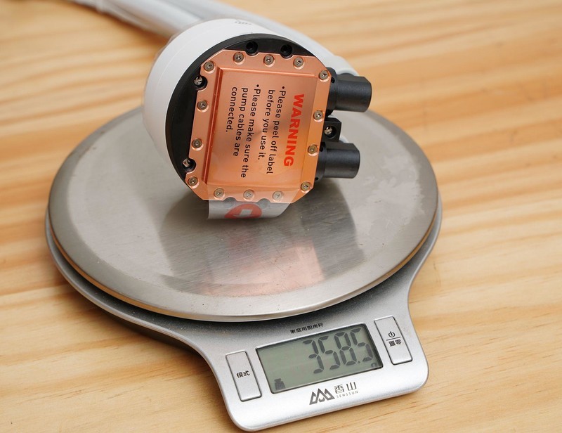 给硬件来个通透海景房微星MAG PANO 100L PZ WHITE白刃PLUS体验