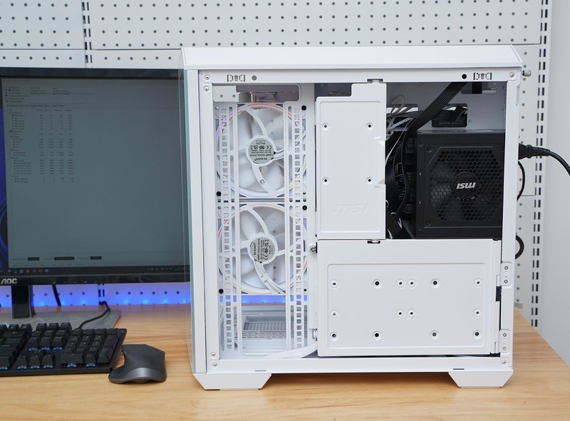 给硬件来个通透海景房微星MAG PANO 100L PZ WHITE白刃PLUS体验