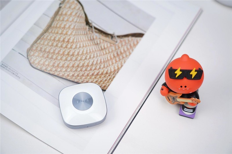 七夕情 人节最佳撒狗粮方式，FIIL Key银宇白耳机为爱情制造惊喜