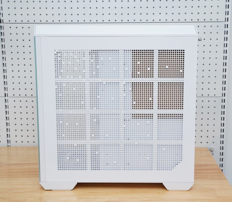 给硬件来个通透海景房微星MAG PANO 100L PZ WHITE白刃PLUS体验