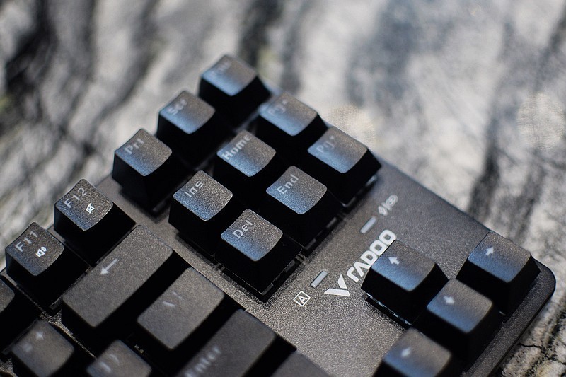 高性能 高颜值 雷柏V500PRO-87多模版+VT960赛博朋克版