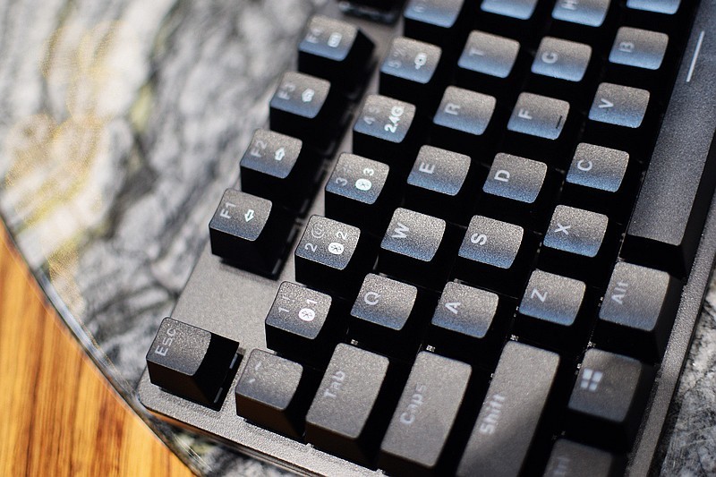 高性能 高颜值 雷柏V500PRO-87多模版+VT960赛博朋克版