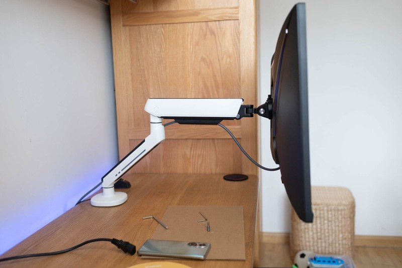 不仅更好看，北弧E700 RGB显示器支架使用评测