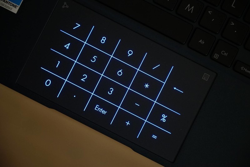 拒绝搬砖，华硕灵耀X 13 锐龙版，兼具实力和颜值的优雅