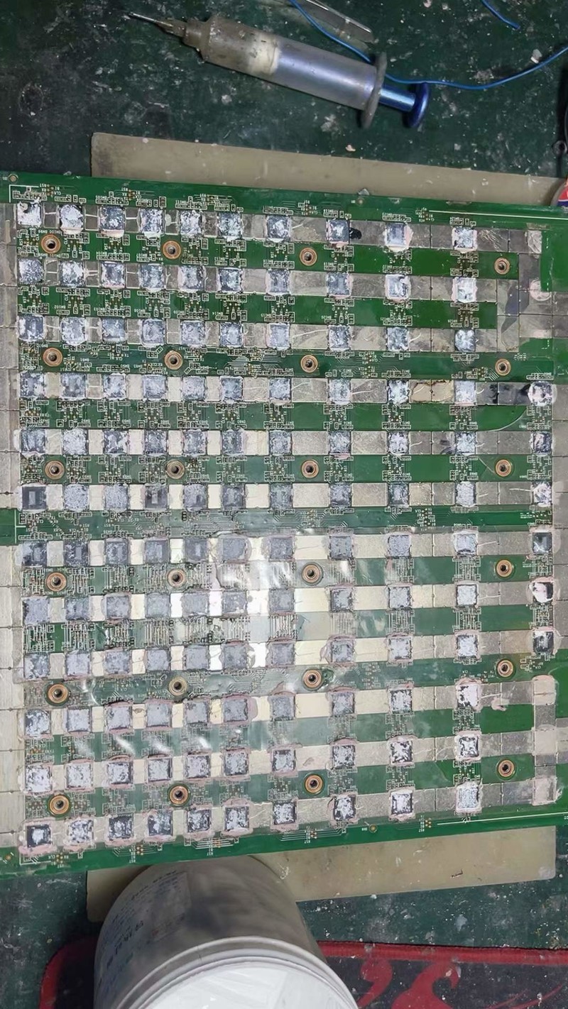 投资挖掘设备，不可忽视的一环硅脂导热系数的重要性