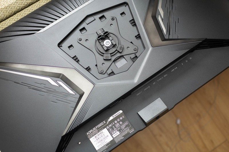 不仅更好看，北弧E700 RGB显示器支架使用评测