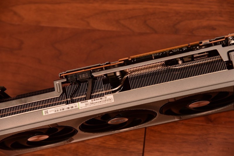 中流砥柱，游戏战将，AMD 9600X PK 265K！谁更强？