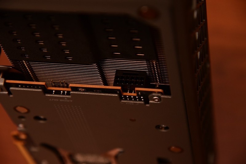 中流砥柱，游戏战将，AMD 9600X PK 265K！谁更强？