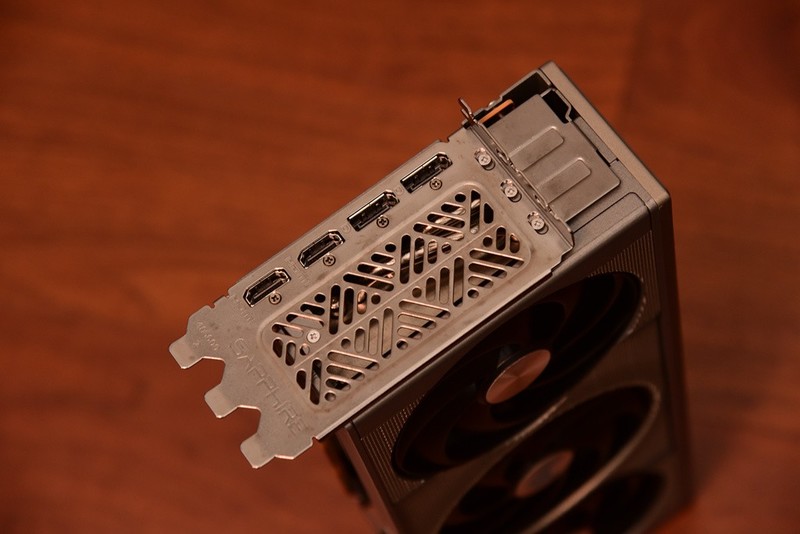 中流砥柱，游戏战将，AMD 9600X PK 265K！谁更强？