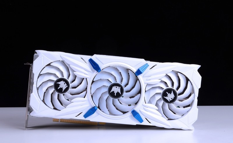 好看实用还不贵的白色装机方案，先马黑洞X雪装版+12400+3070Ti装机分享