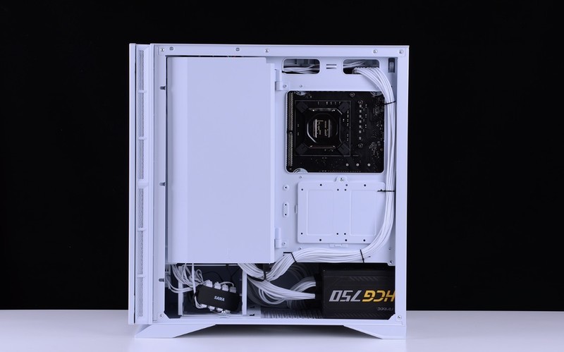 好看实用还不贵的白色装机方案，先马黑洞X雪装版+12400+3070Ti装机分享