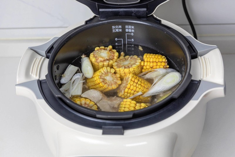 电压力锅该如何选？做饭快、味道美、有颜值才是正确挑选指南