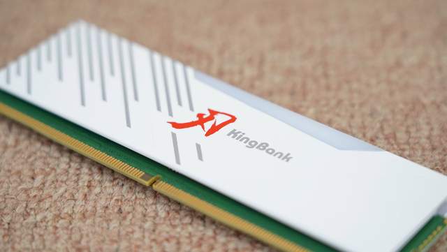 便宜又好超的DDR5内存，金百达 刃 DDR5 6400 RGB评测及超频分享